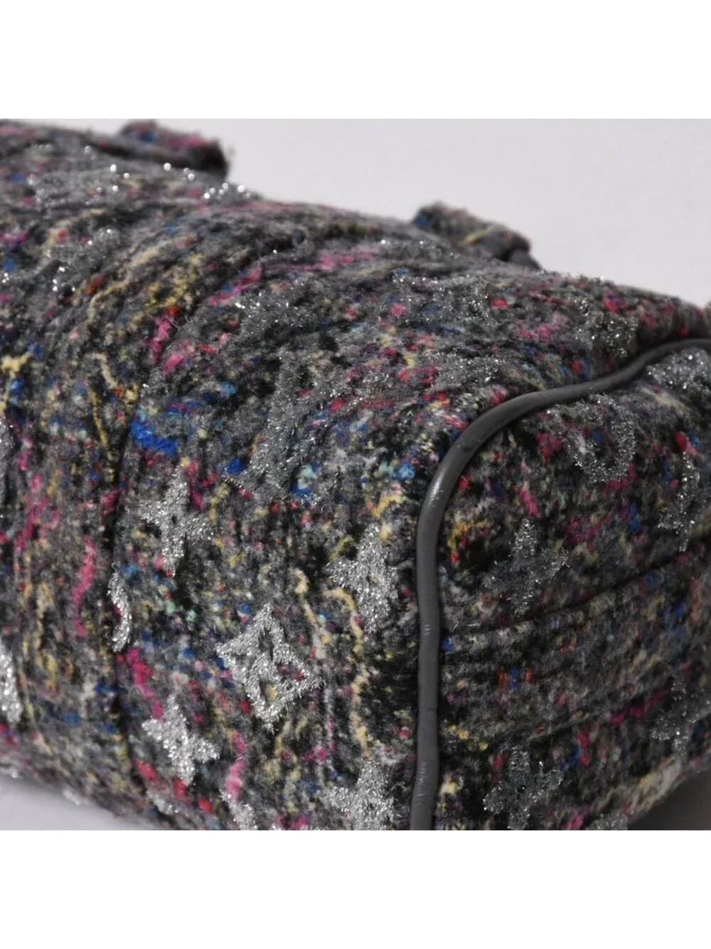 Louis Vuitton line dust louis